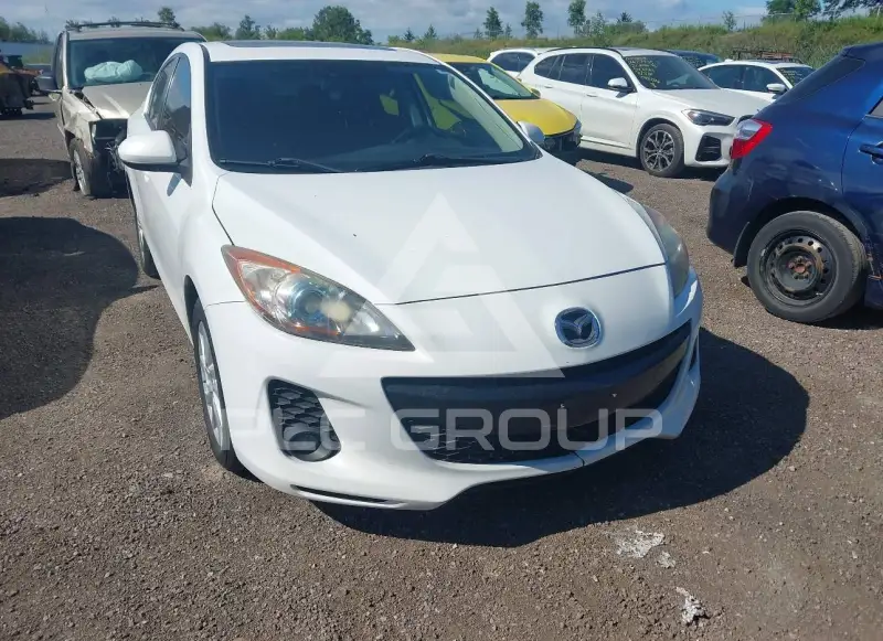 2012 Mazda 3 photo