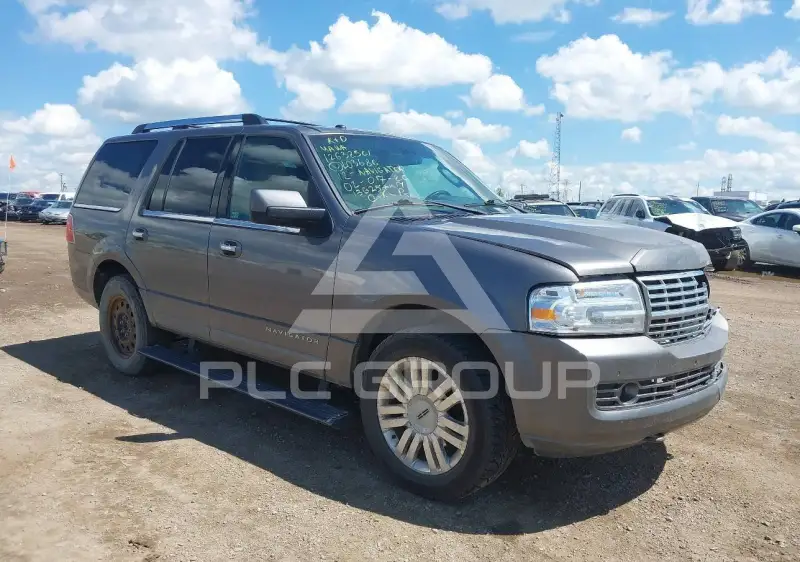 2012 Lincoln NAVIGATOR photo