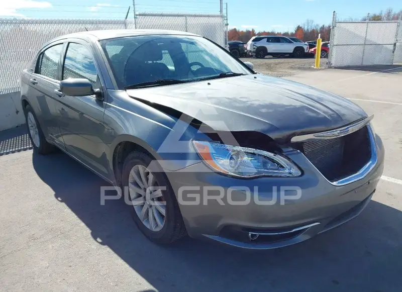 2012 Chrysler 200 фото