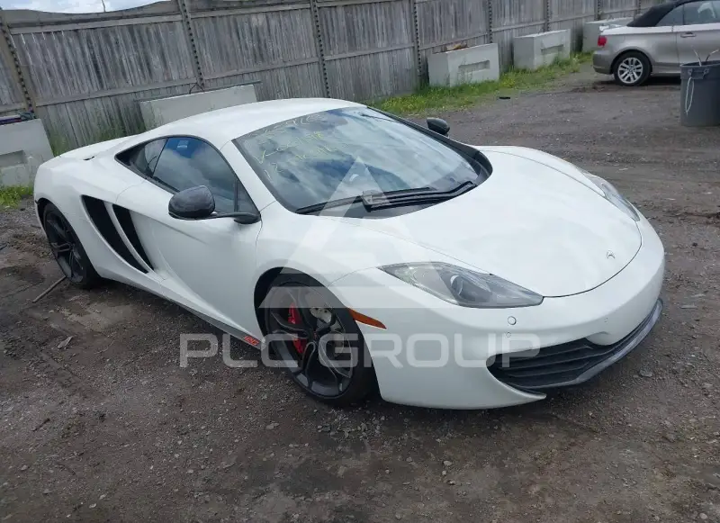 2012 McLaren MP4 фото
