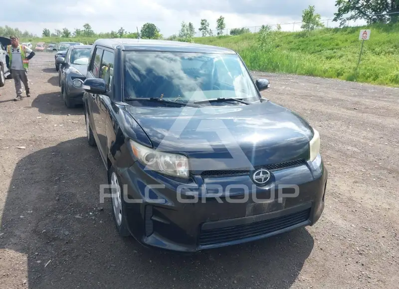 2012 Toyota SCION photo