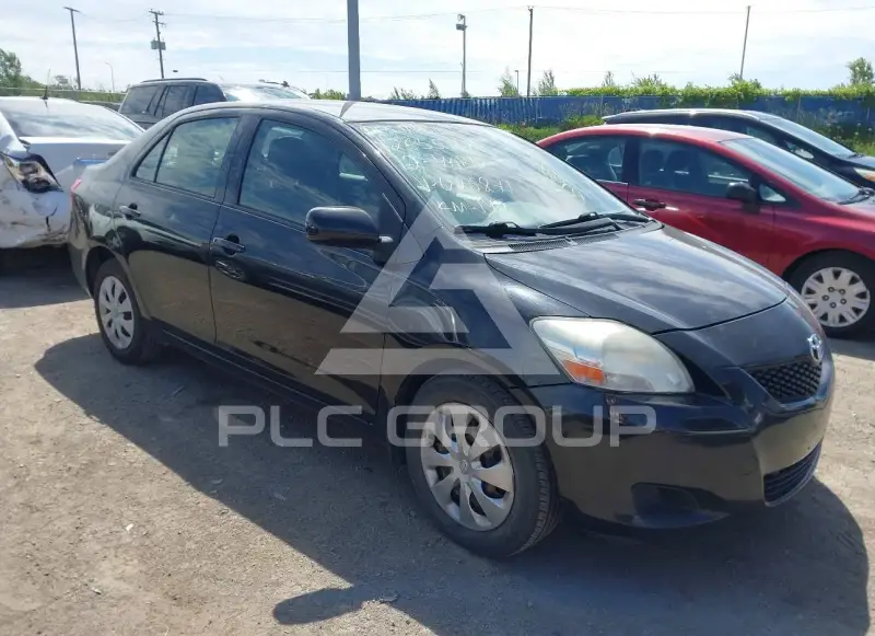 2012 Toyota YARIS photo
