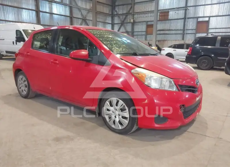 2012 Toyota YARIS фото