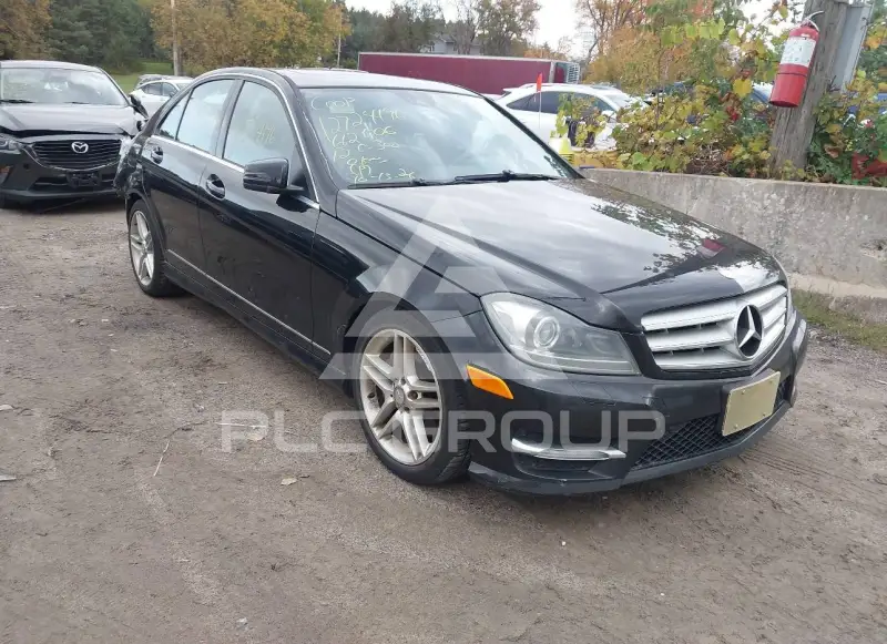2012 Mercedes Benz C 300 фото