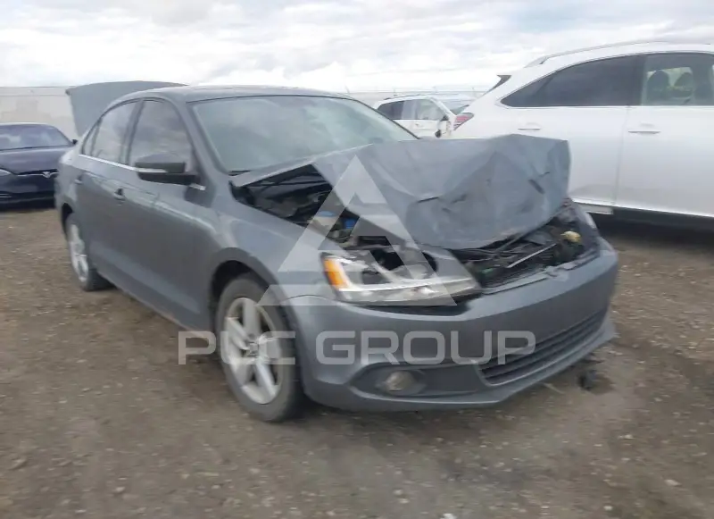 2012 Volkswagen Jetta photo