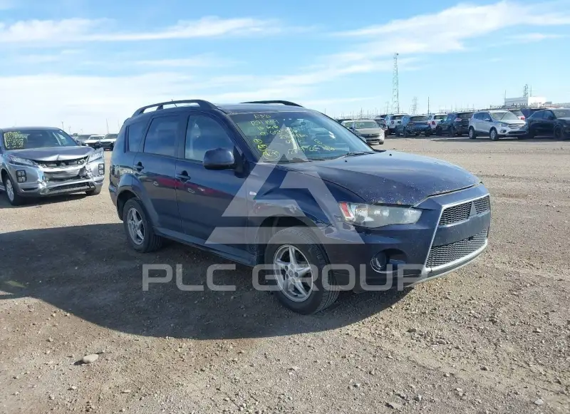 2013 Mitsubishi OUTLANDER фото