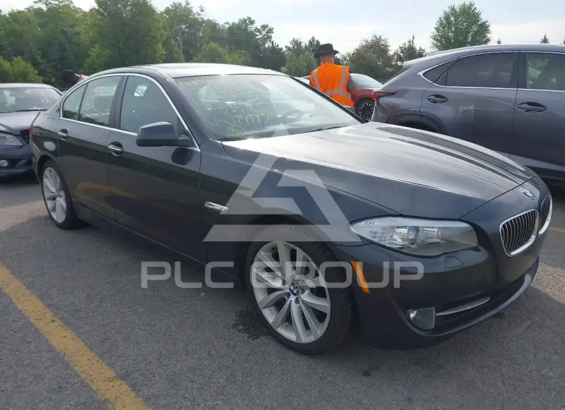 2013 BMW 535 photo