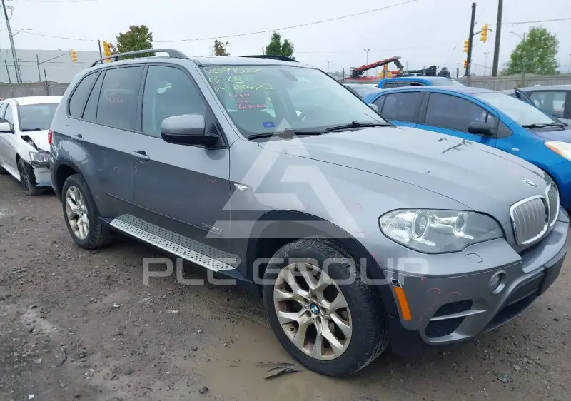 2013 BMW X5 фото