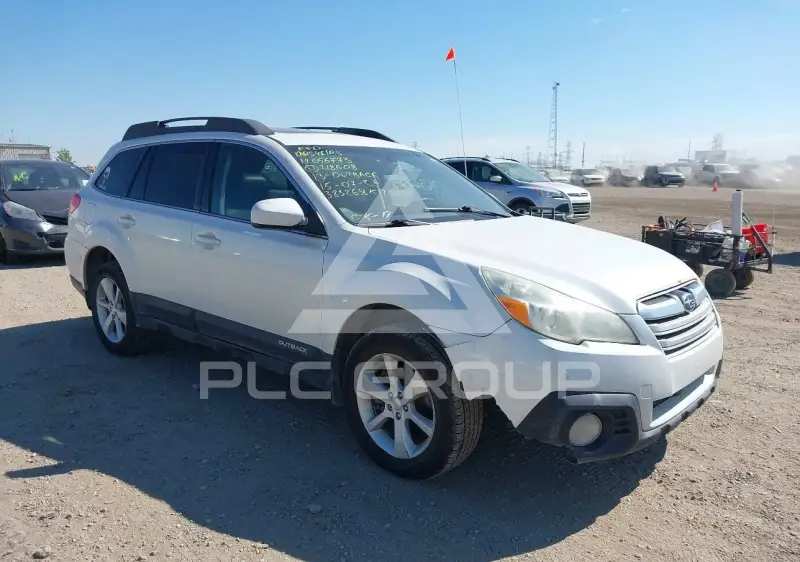 2013 Subaru Outback photo