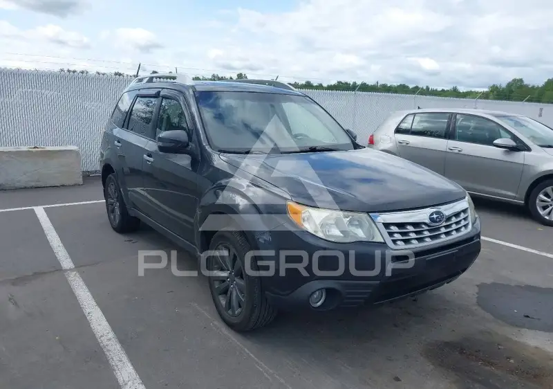 2013 Subaru FORESTER фото