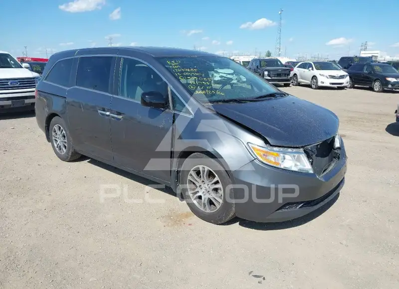 2013 Honda ODYSSEY photo