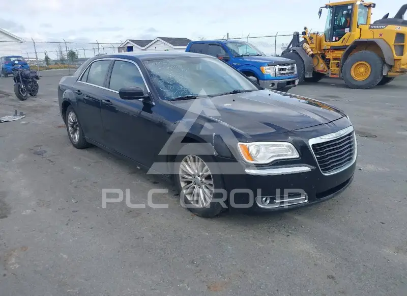 2013 Chrysler 300 фото