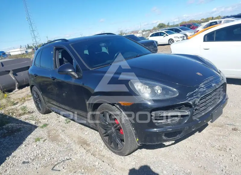2013 Porsche Cayenne photo
