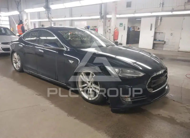 2013 Tesla Model S photo