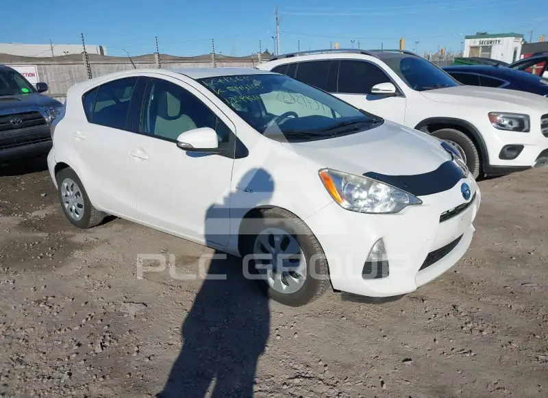 2013 Toyota PRIUS фото