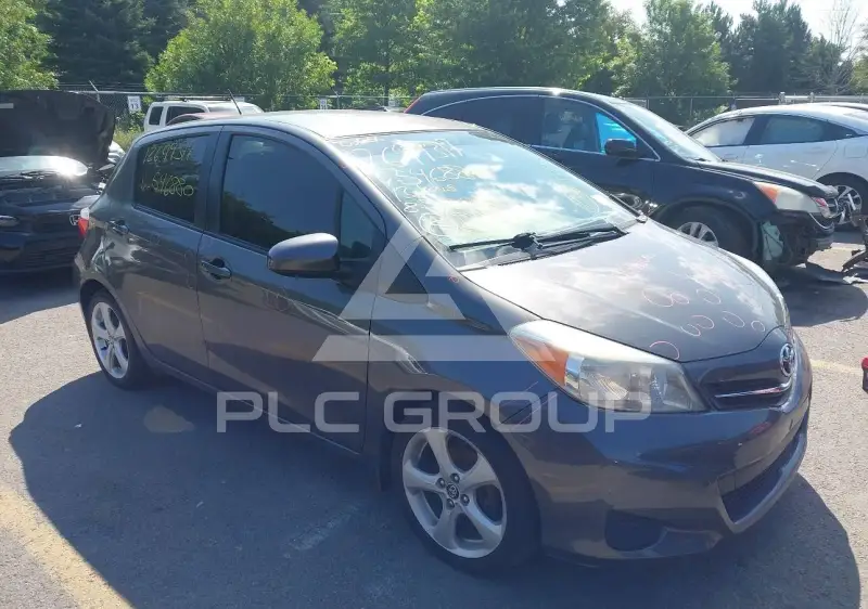 2013 Toyota YARIS photo