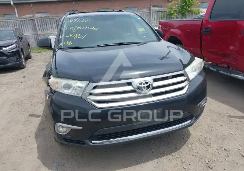 2013 Toyota Highlander фото
