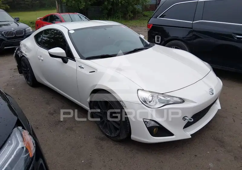 2013 Toyota SCION фото
