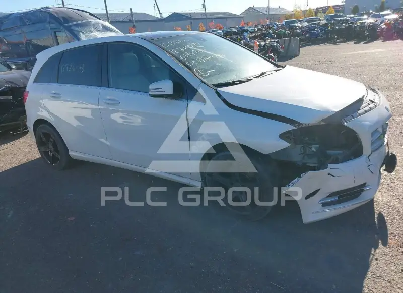 2013 Mercedes Benz B 250 фото