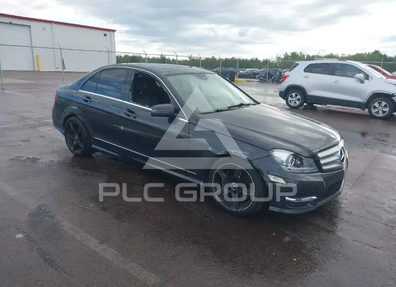 2013 Mercedes Benz C 300 photo