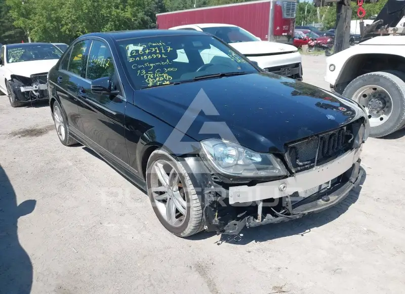 2013 Mercedes Benz C 300 фото