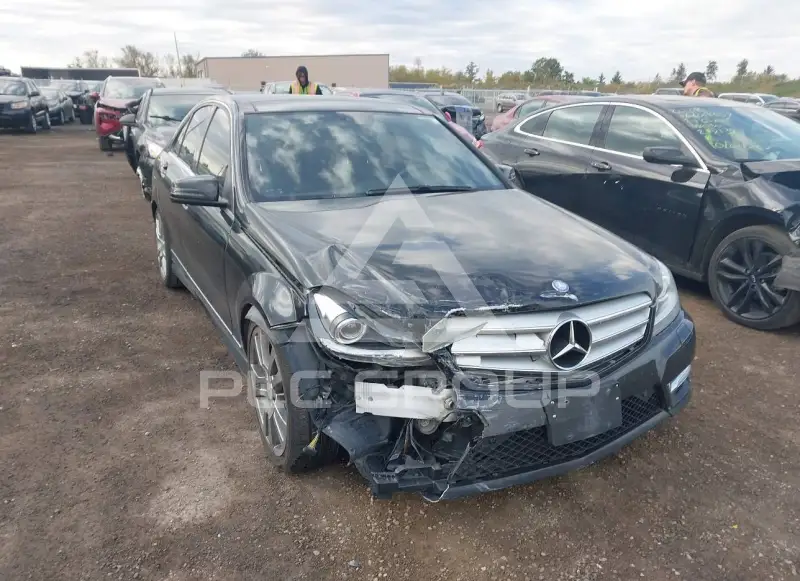 2013 Mercedes Benz C 350 фото