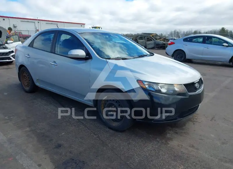 2013 KIA Forte фото