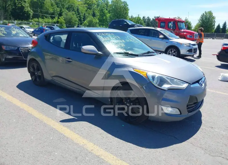2013 Hyundai Veloster фото