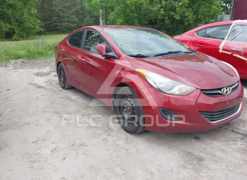 2013 Hyundai Elantra photo