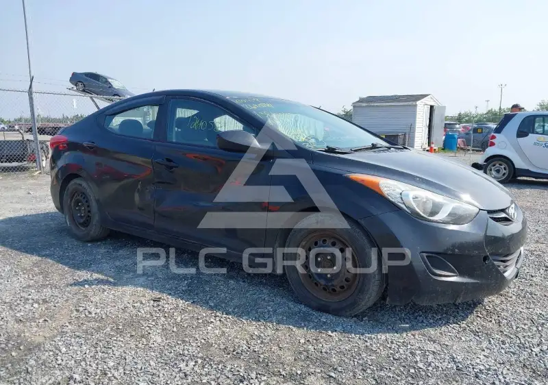 2013 Hyundai Elantra photo