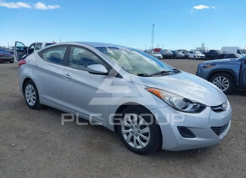2013 Hyundai Elantra фото