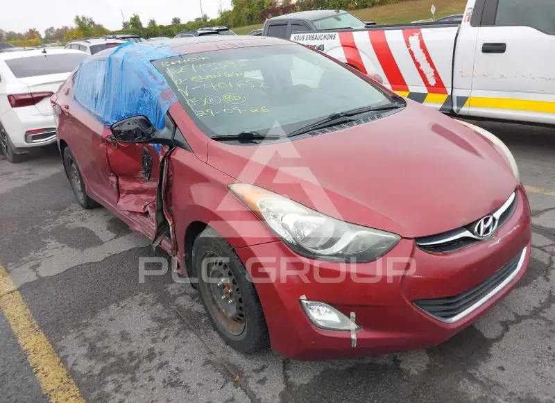 2013 Hyundai Elantra photo