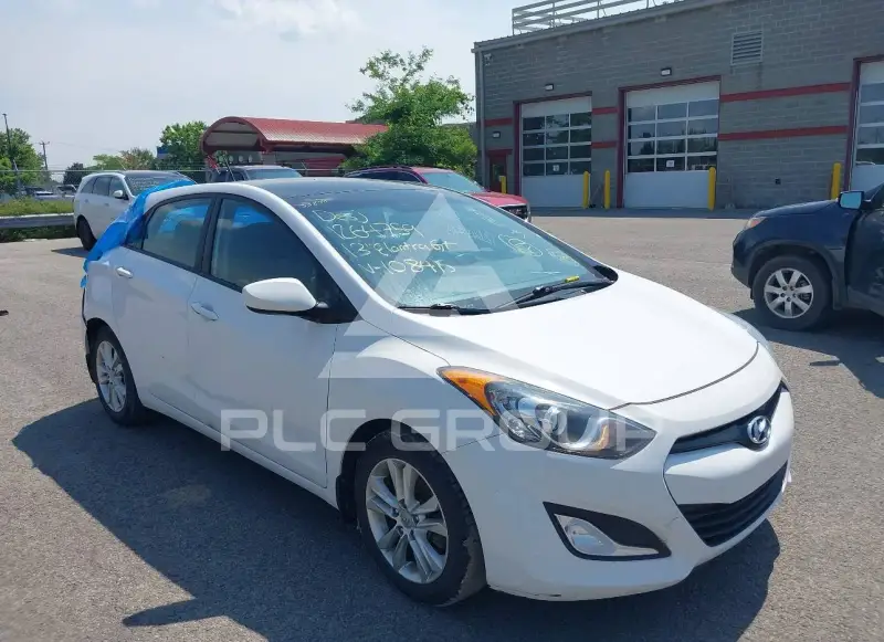 2013 Hyundai Elantra photo