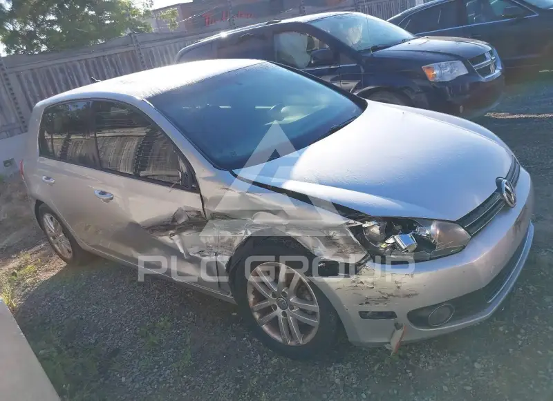 2013 Volkswagen GOLF photo