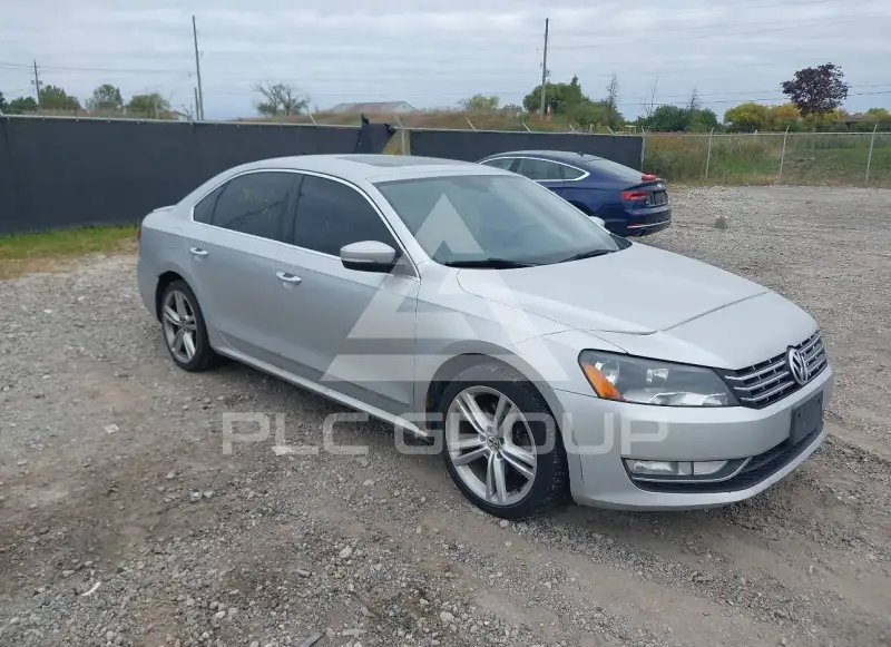 2013 Volkswagen Passat фото