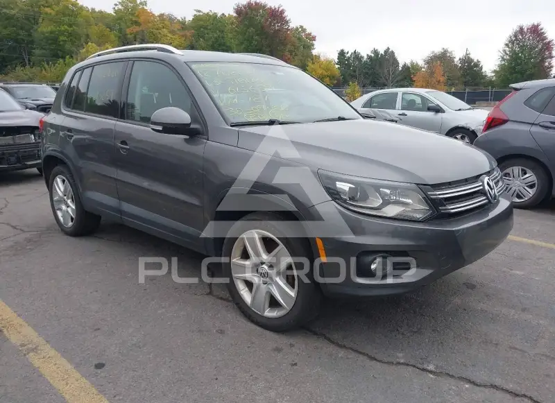 2013 Volkswagen Tiguan photo