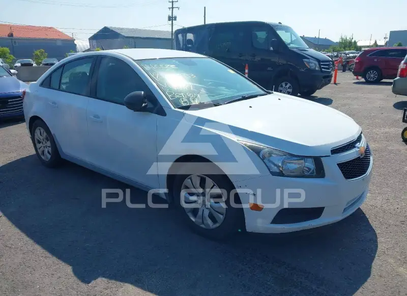 2014 Chevrolet CRUZE photo