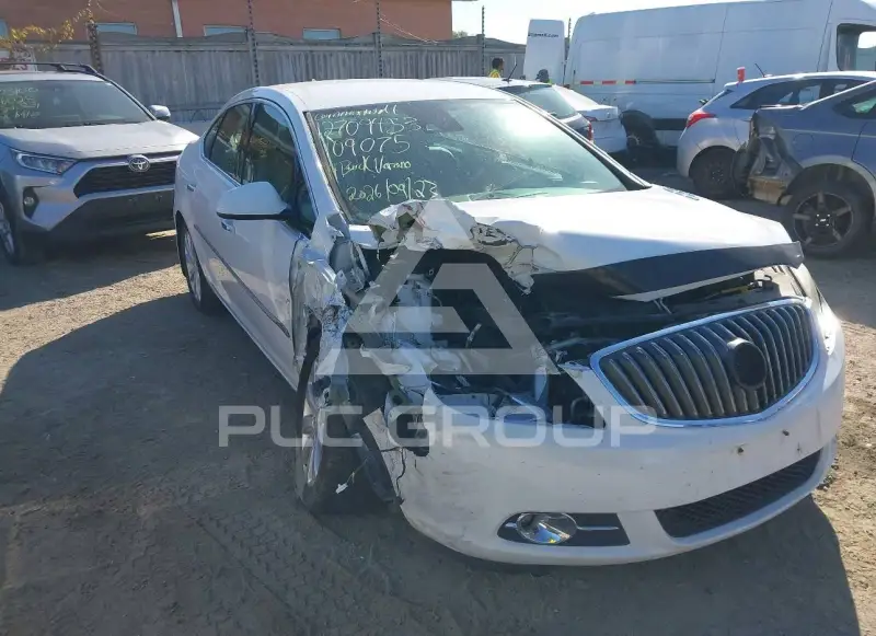 2014 Buick VERANO photo