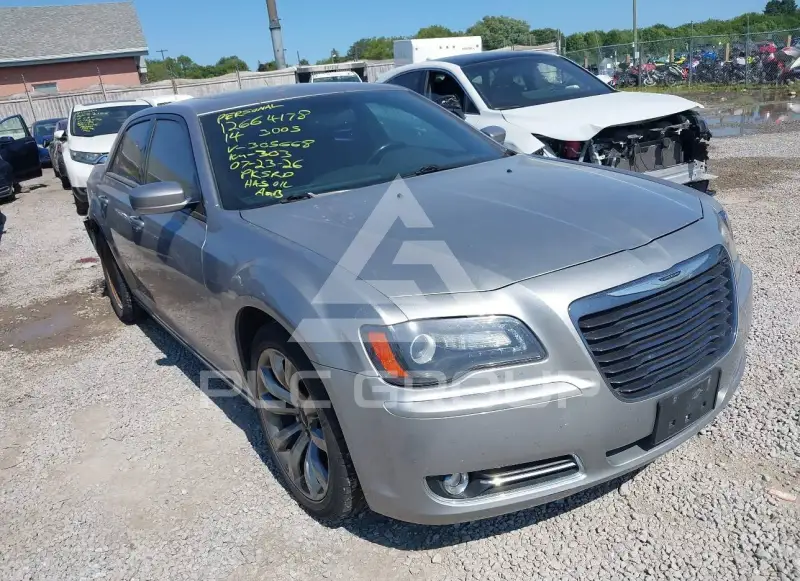 2014 Chrysler 300 фото