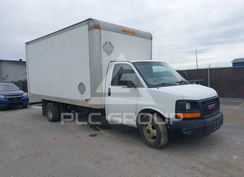 2014 GMC SAVANA photo