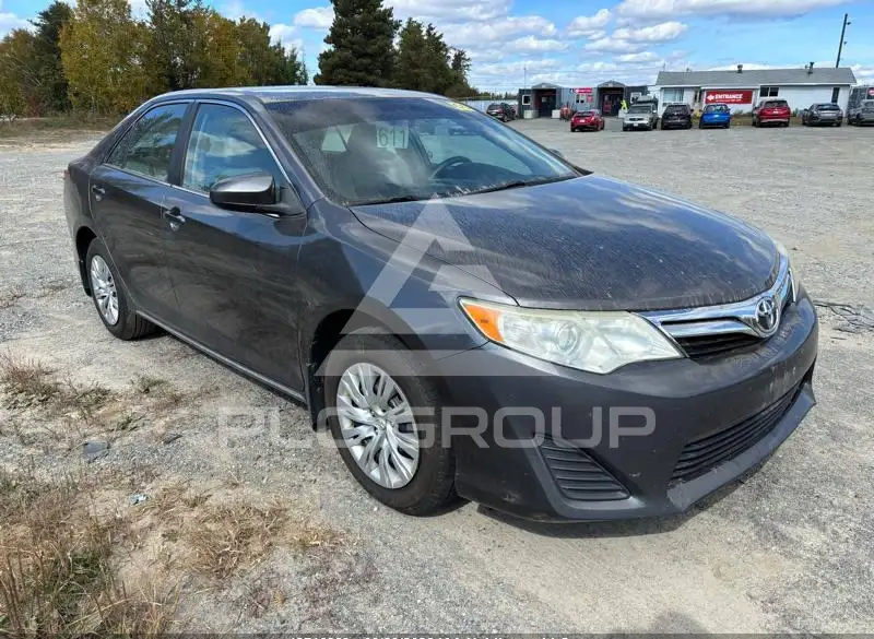 2014 Toyota CAMRY photo