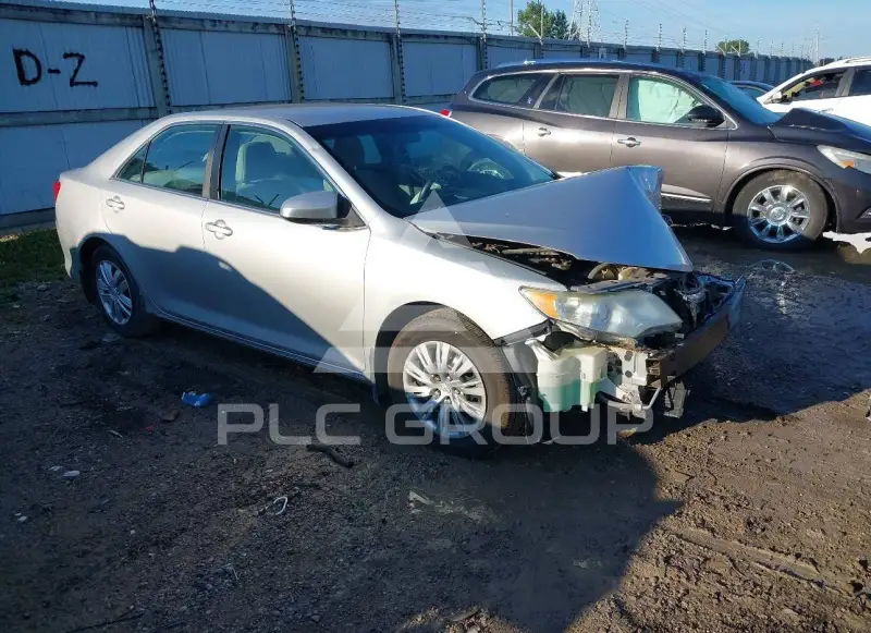 2014 Toyota CAMRY фото