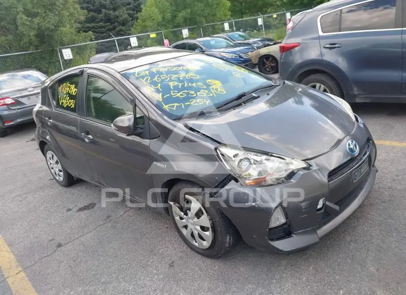 2014 Toyota PRIUS фото