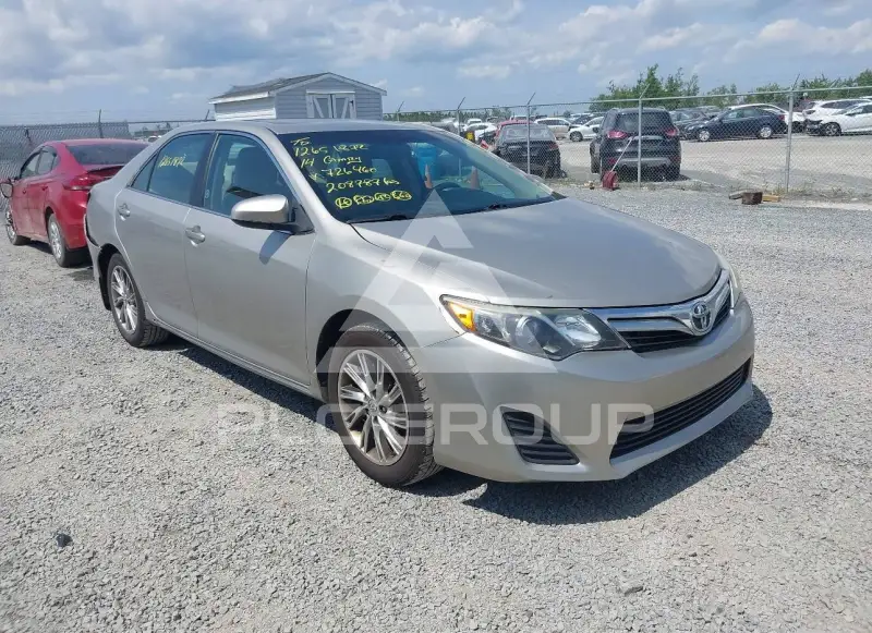 2014 Toyota CAMRY фото
