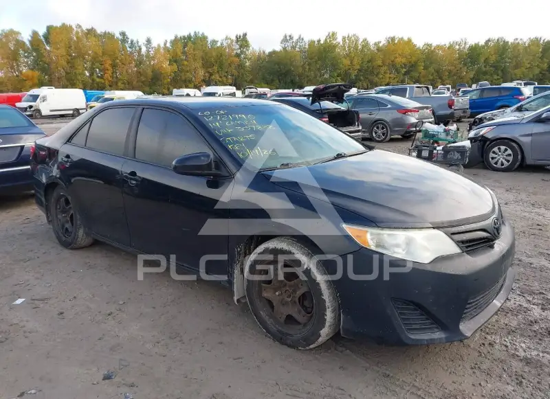 2014 Toyota CAMRY photo