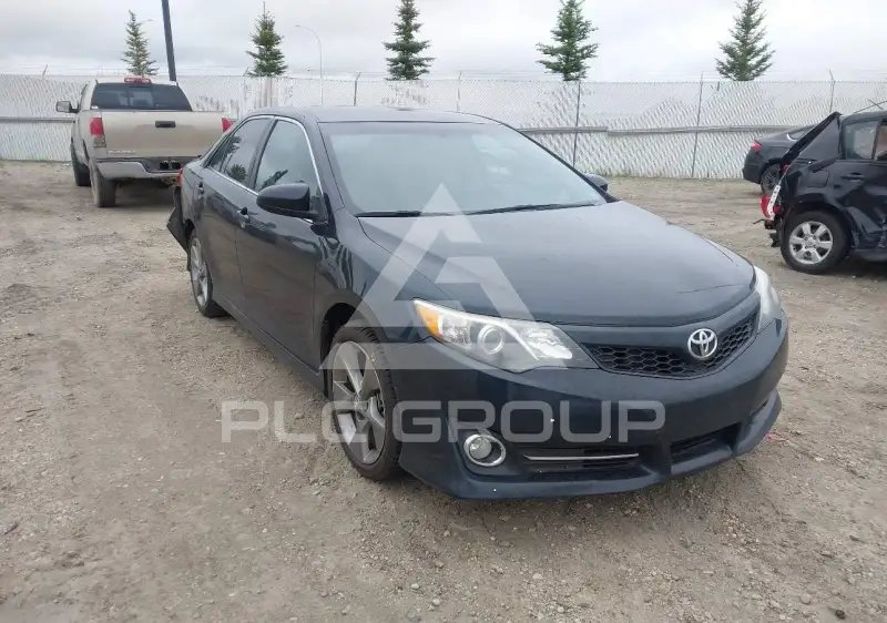 2014 Toyota CAMRY photo