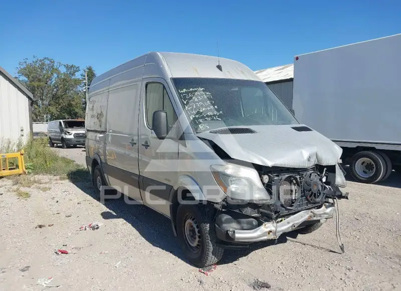 2014 Mercedes Benz SPRINTER photo