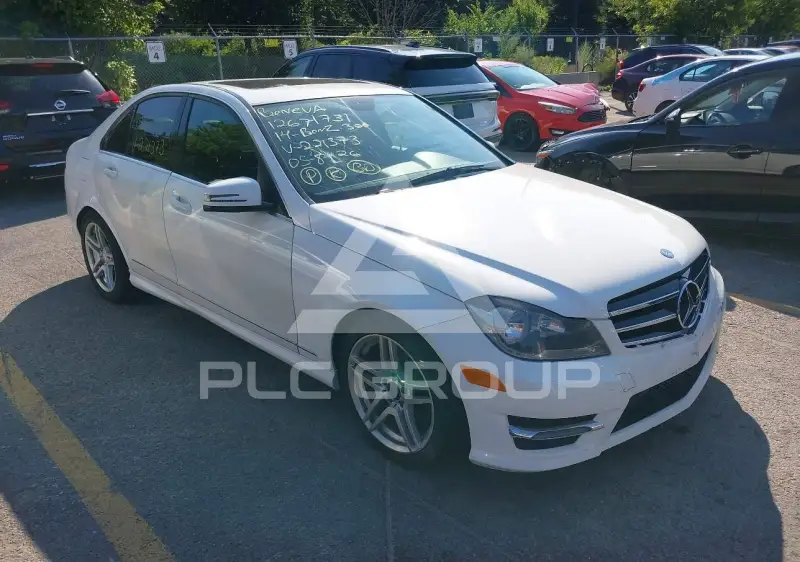 2014 Mercedes Benz C 300 фото