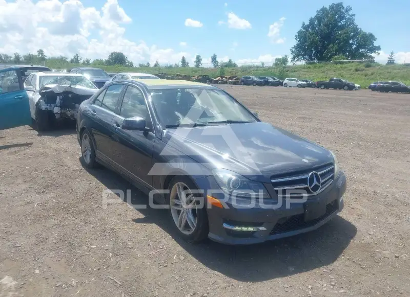 2014 Mercedes Benz C 300 photo