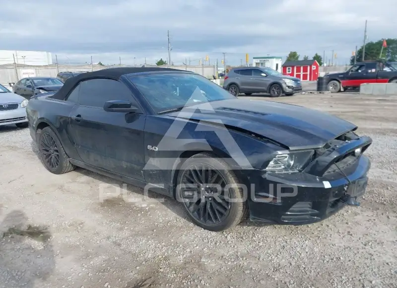 2014 Ford MUSTANG photo
